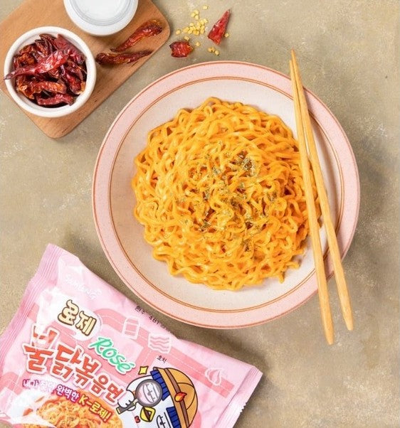 RAMEN BULDAK ROSE
