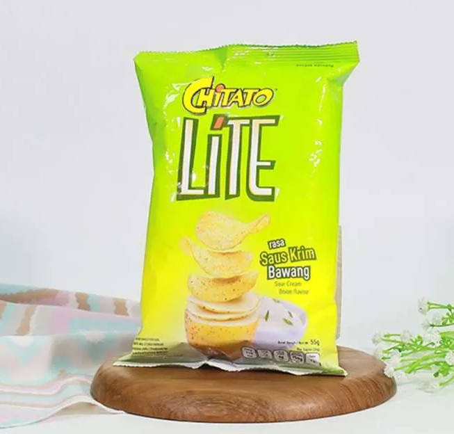 CHITATO LITE SOUR CREAM ONION EC